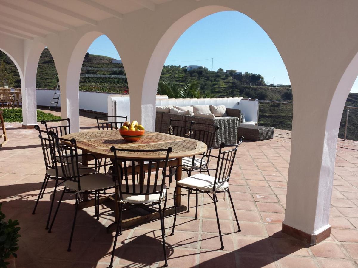 Villa Perla Blanca Sayalonga Екстер'єр фото