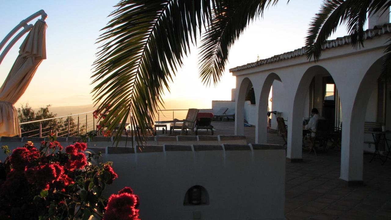 Villa Perla Blanca Sayalonga Екстер'єр фото