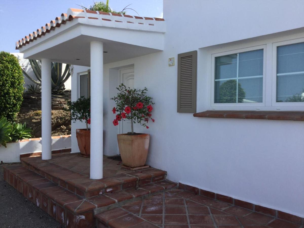 Villa Perla Blanca Sayalonga Екстер'єр фото
